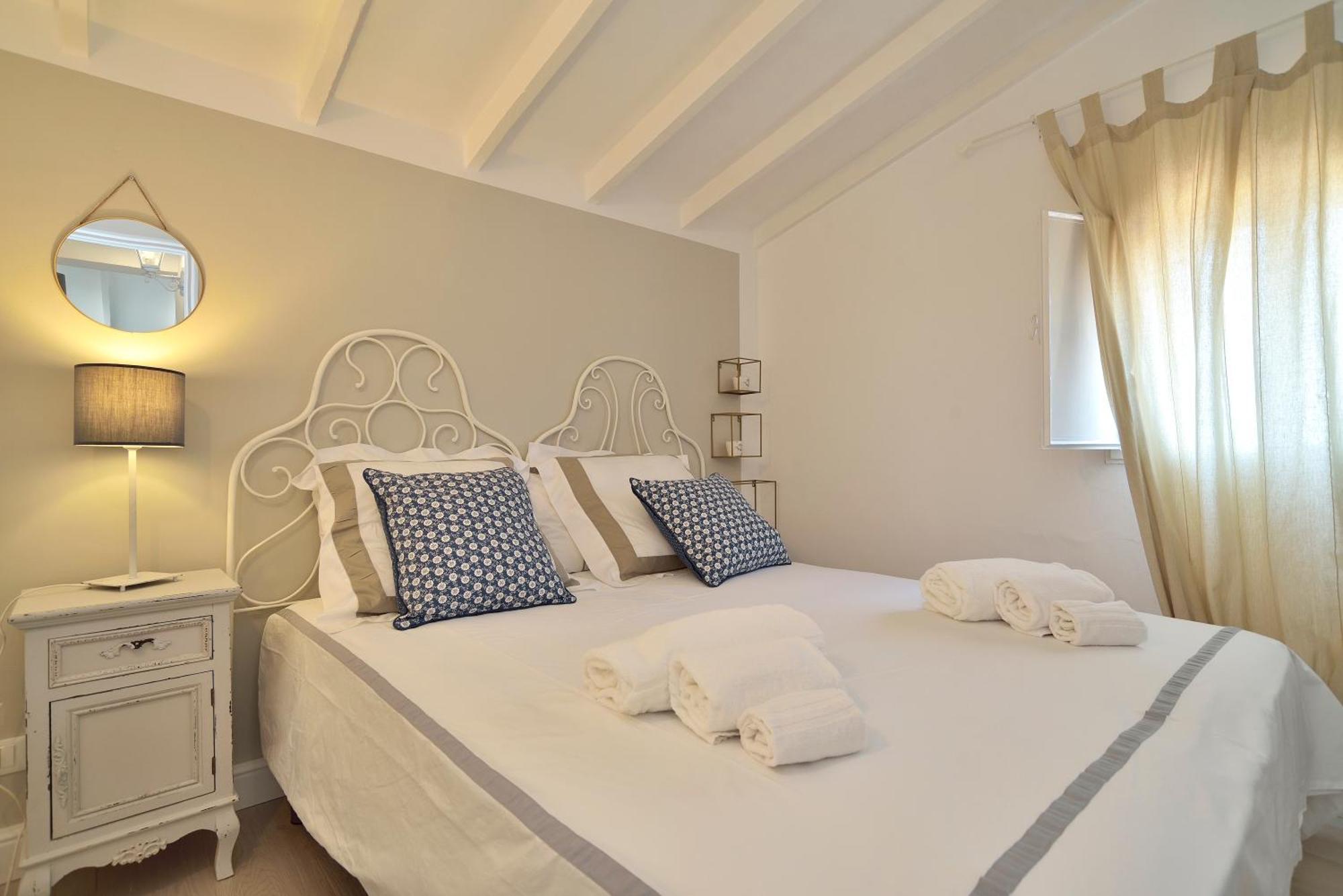 Romantic House Terrazza Vista Mare Santa Maria Del Focallo Bilik gambar